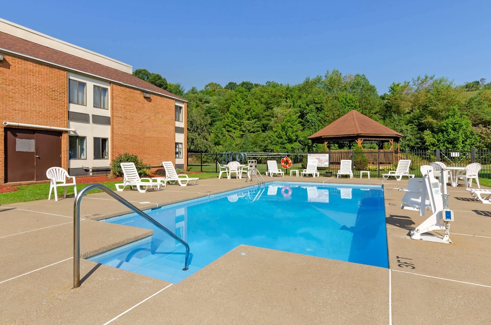 Comfort Inn Bluefield, VA 5/39