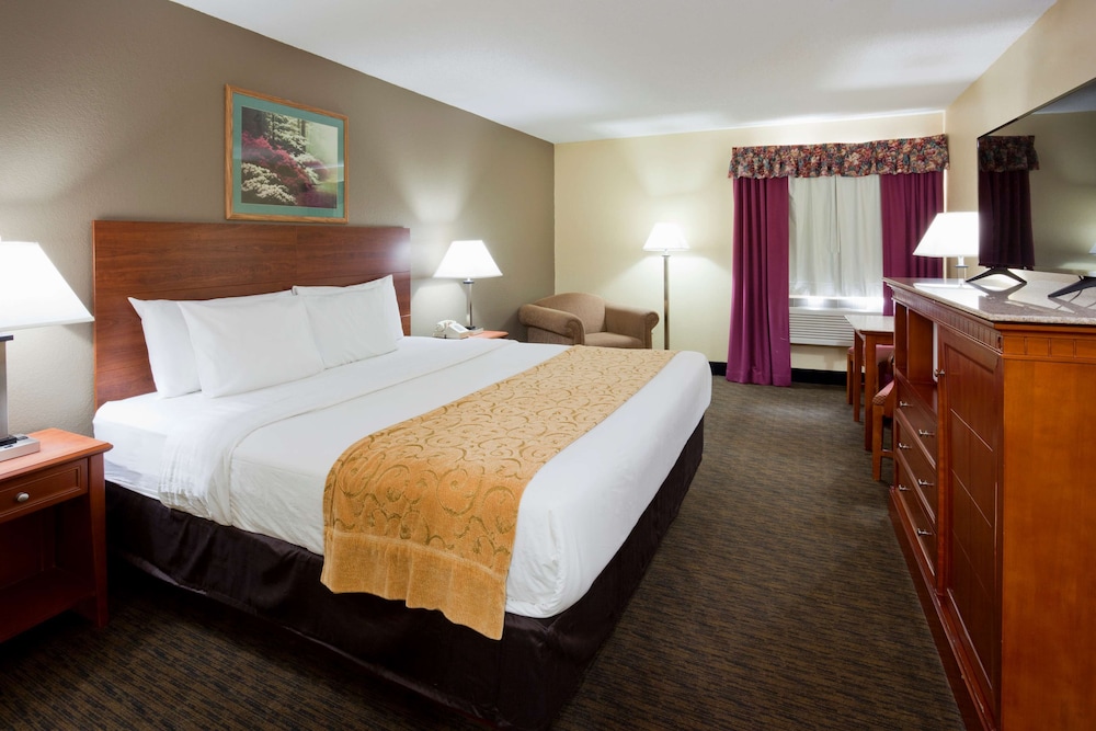 GrandStay Hotel & Suites Waseca 12/29