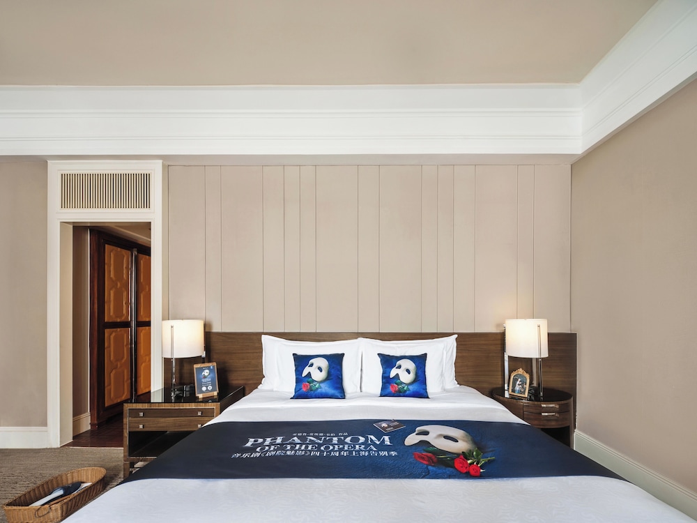Opera, Theme, King Bed