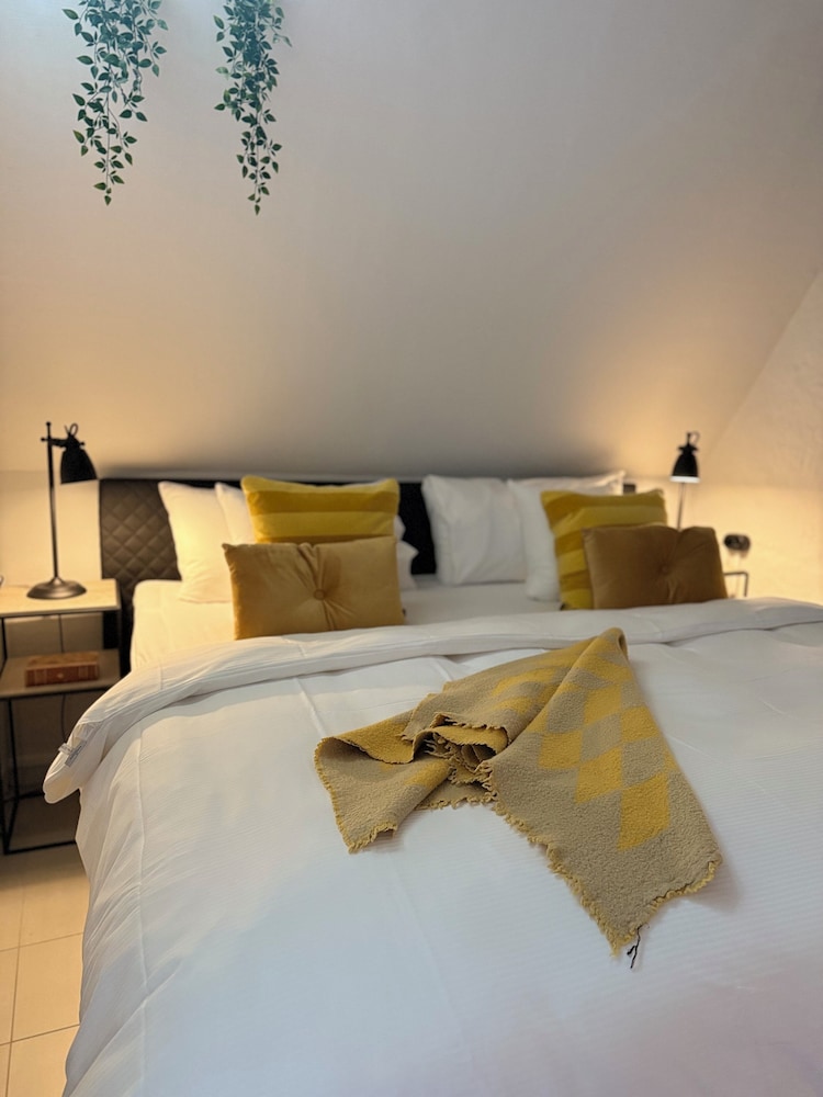 PENTHOUSE, SUITE, TERRACE