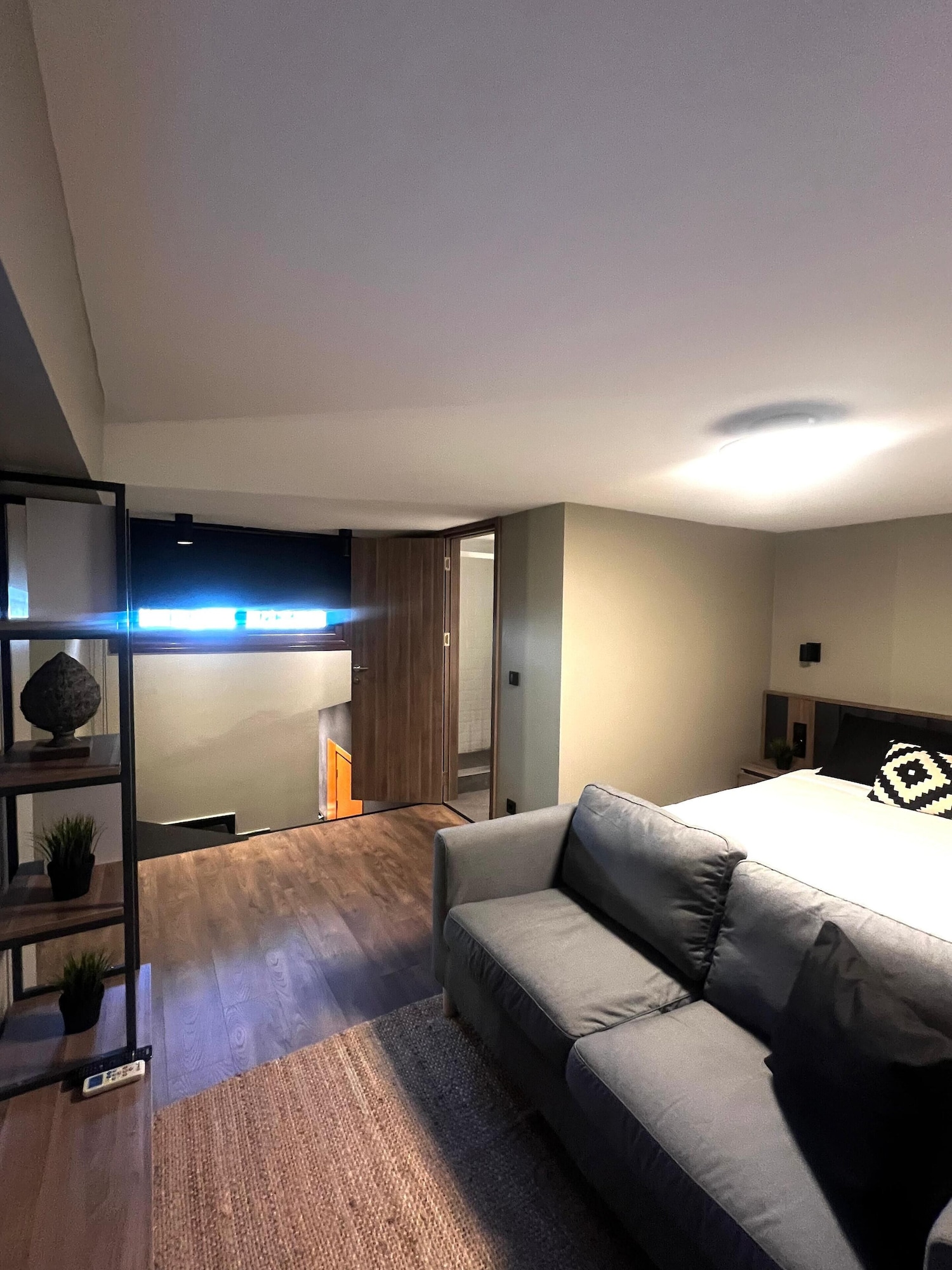 BASIC, APARTMENT