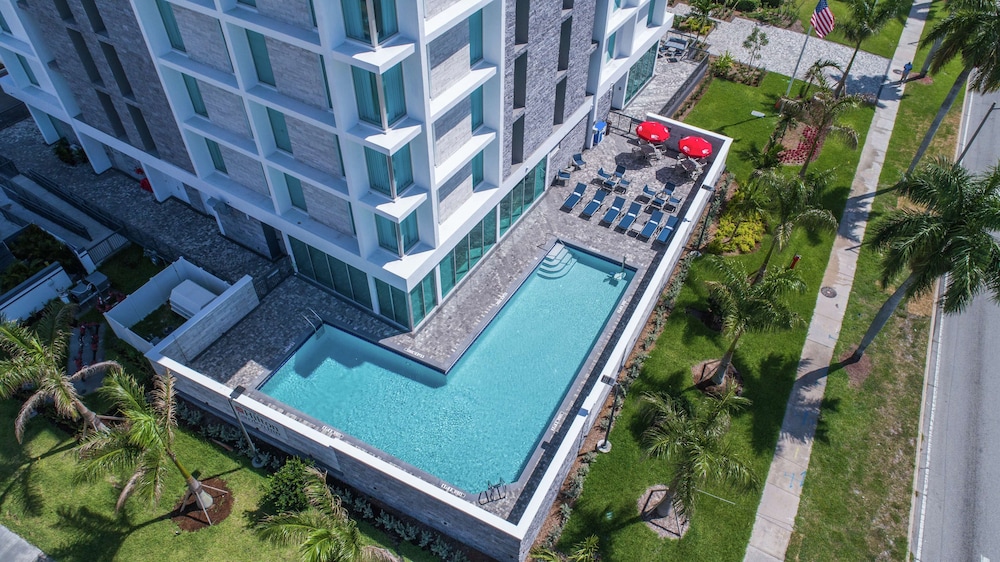 Hilton Garden Inn West Palm Beach I95 Outlets 7/48