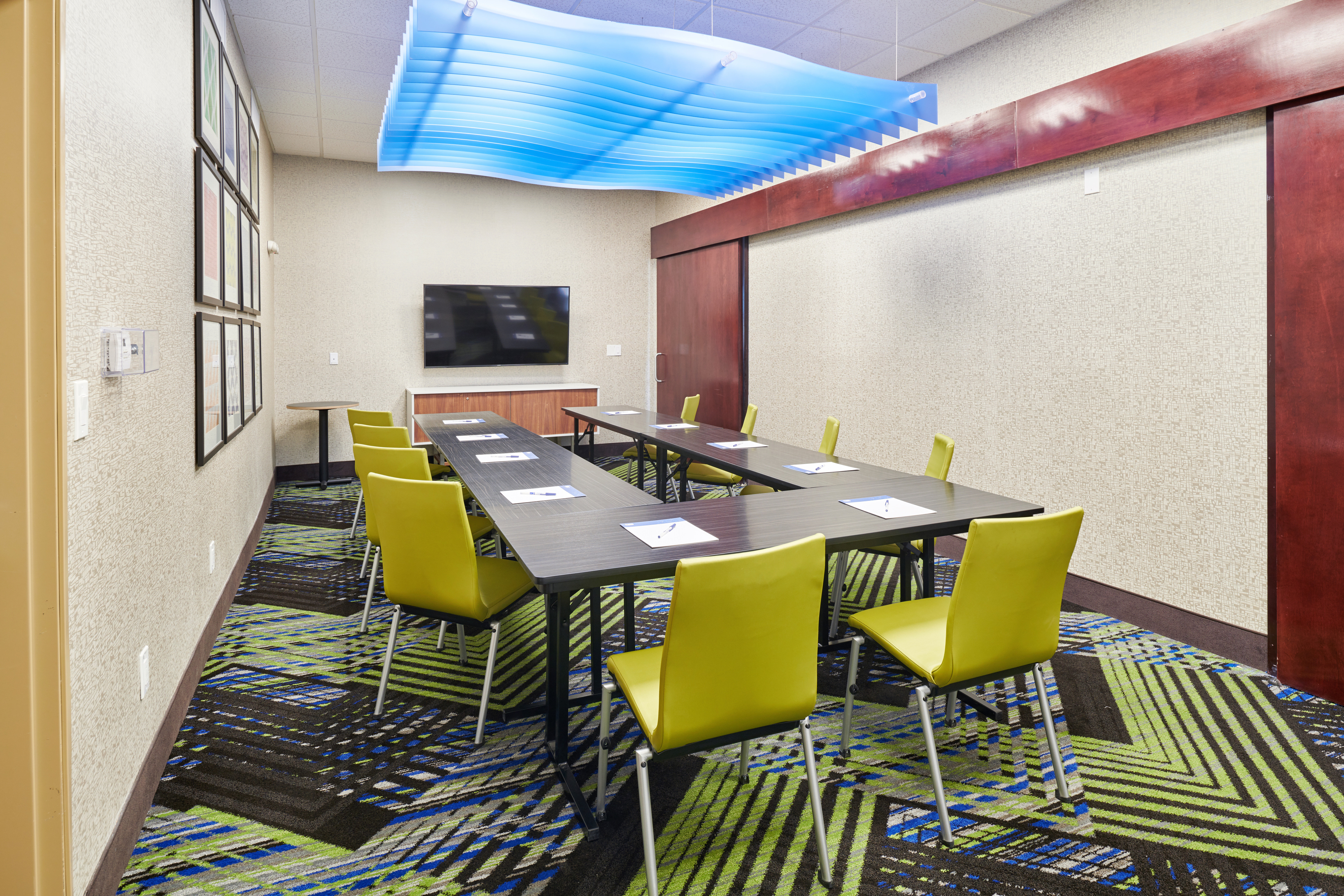 Holiday Inn Express and Suites El Paso East 51/59
