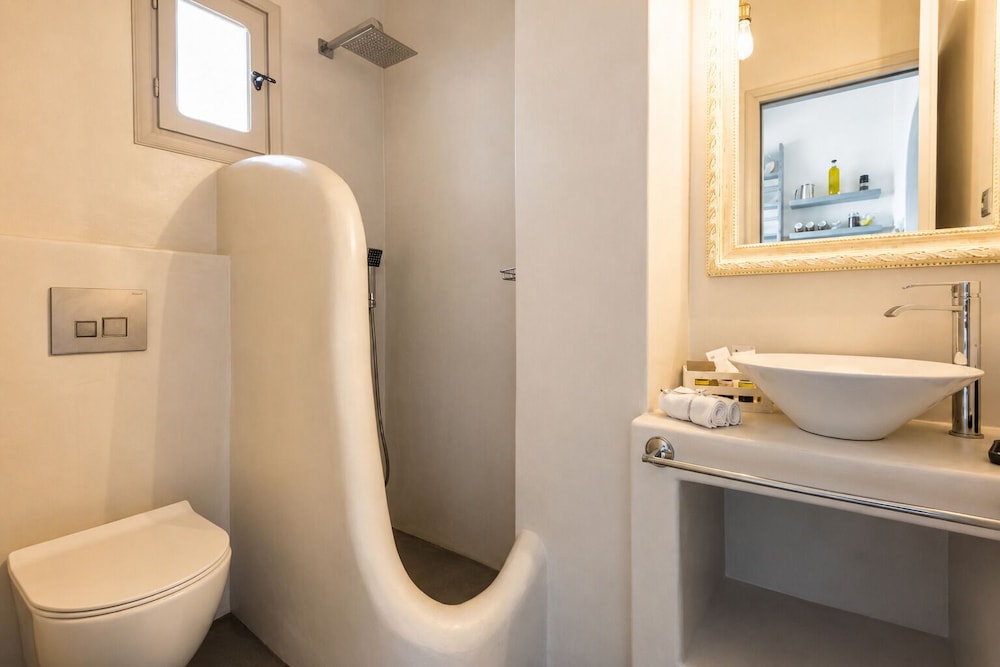 Blue Waves Suites & Apartments - To Kyma 47/49
