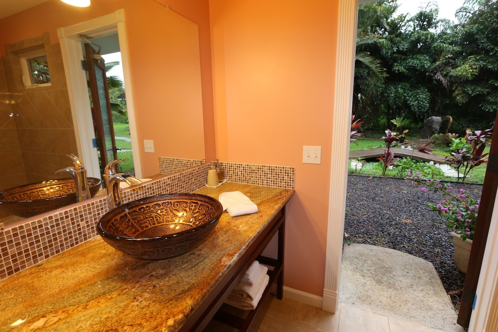 Hawaii Island Retreat 35/66