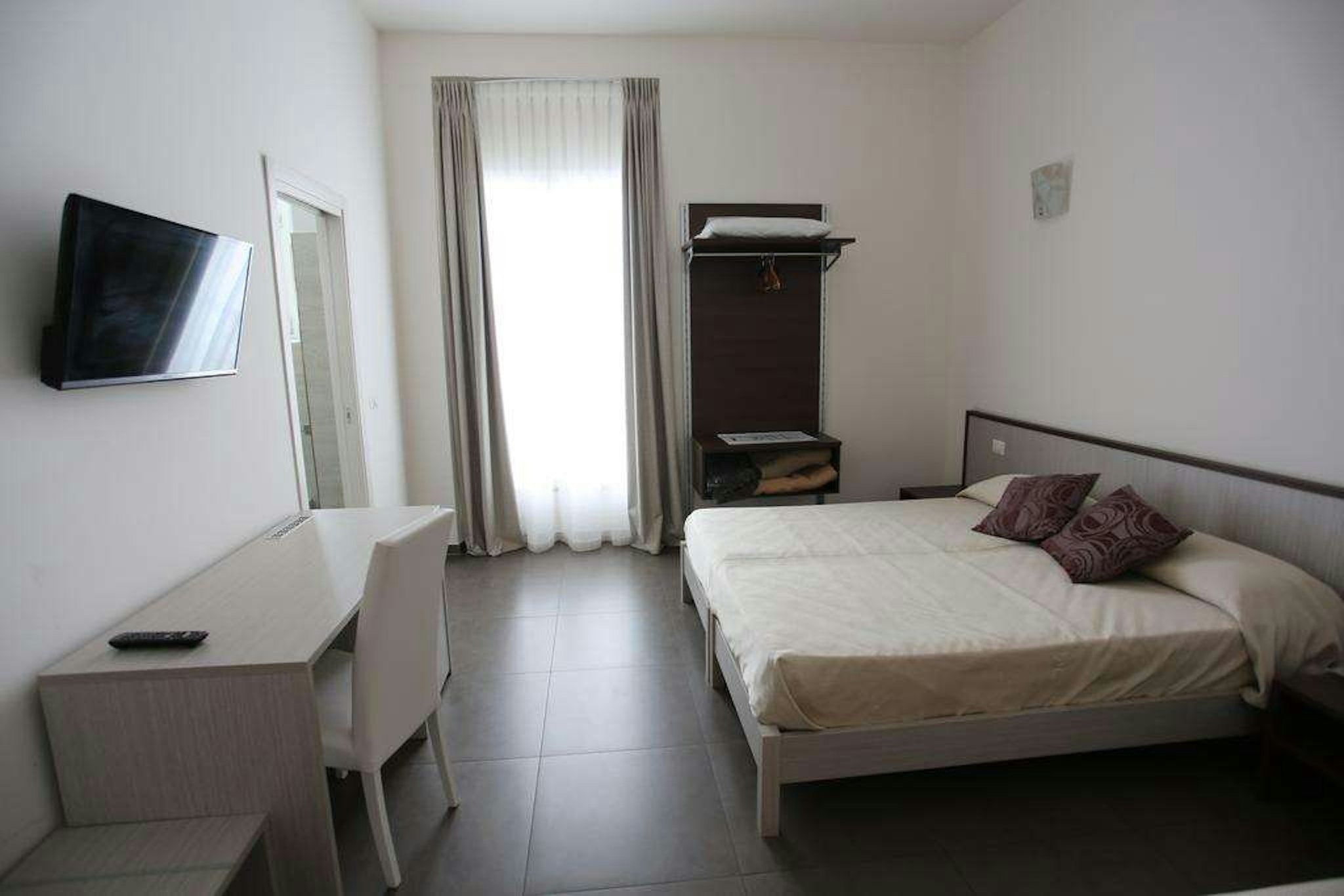 HOTEL EUBEA 19/79