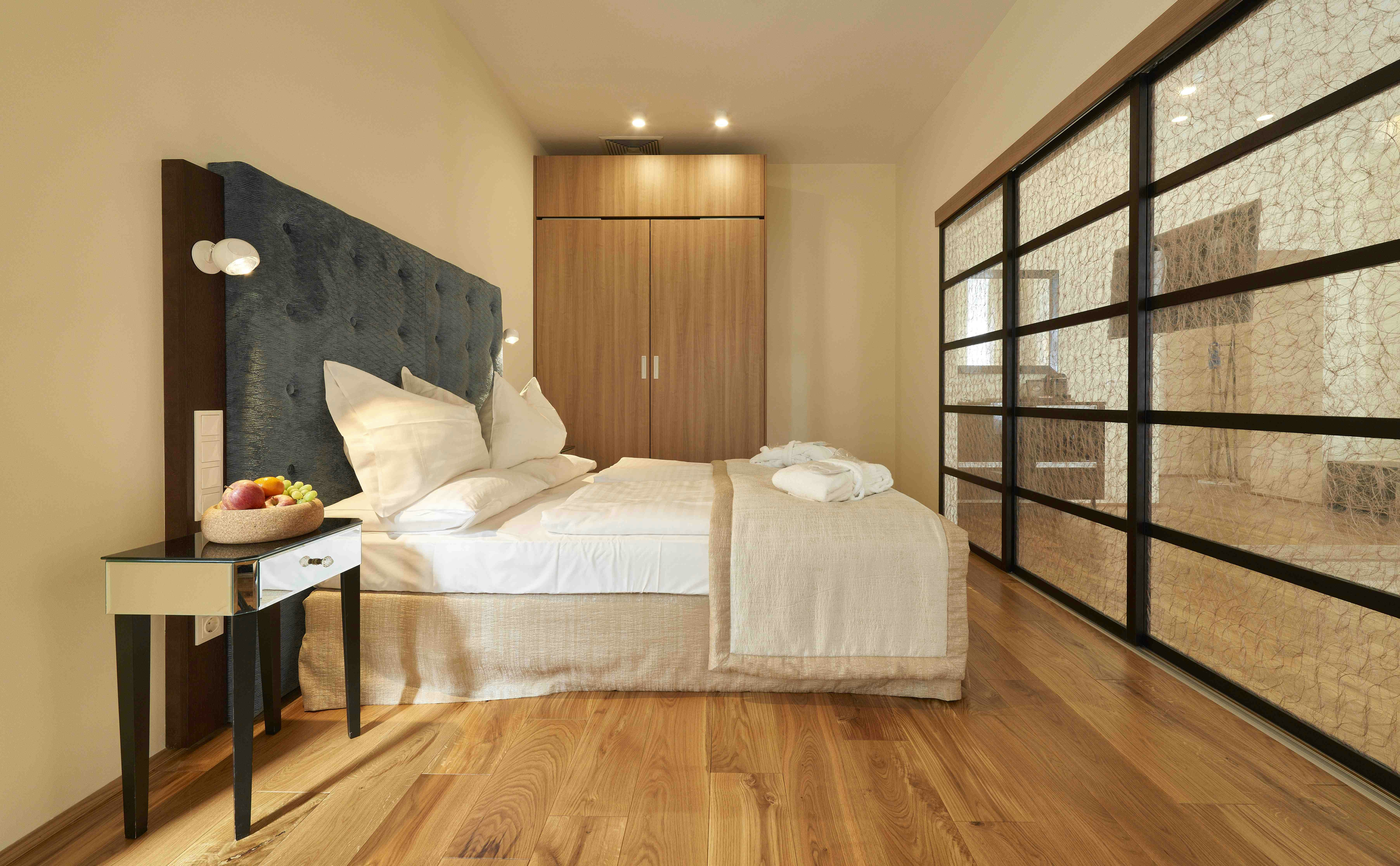 Hilight Suites Hotel 7/49