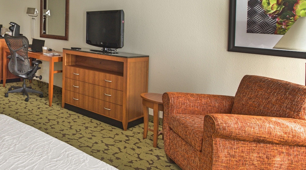 Hilton Garden Inn Huntsville Space Center 52/55