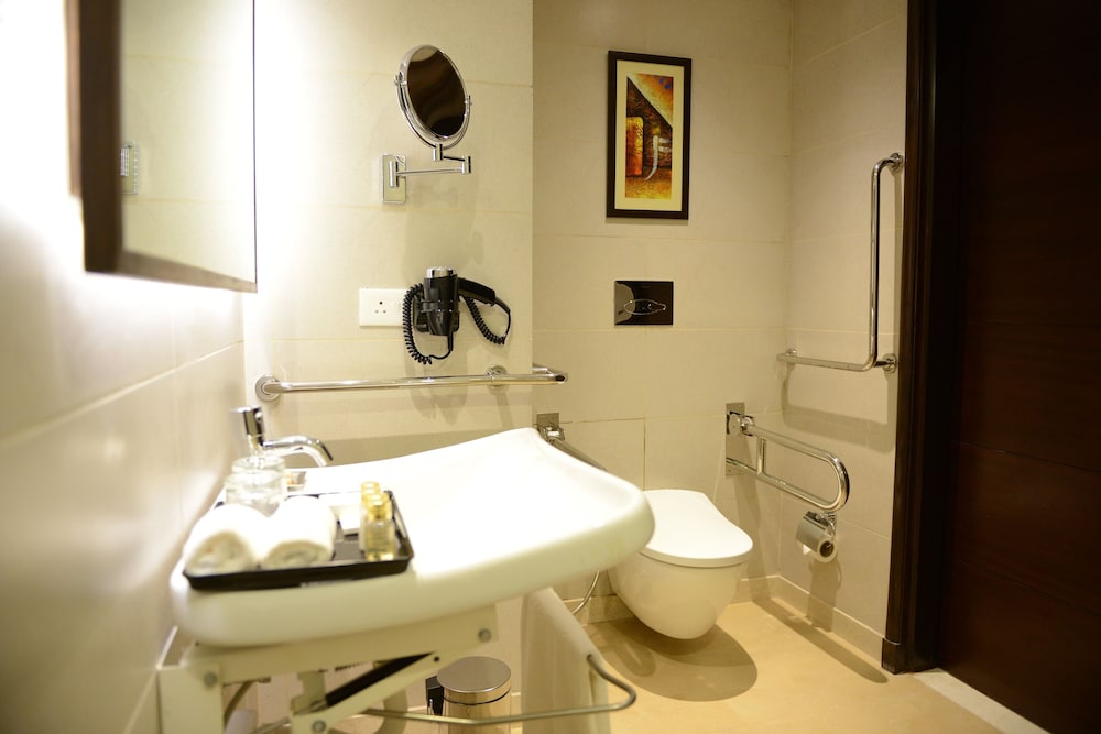 Gurmon Hotels Sohna Road Gurugram a Member of Radisson Individuals 28/75