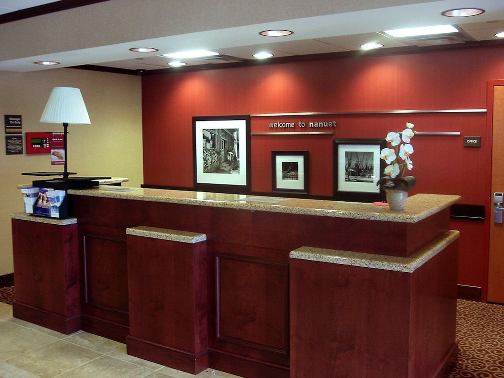 Hampton Inn Nanuet 8/41