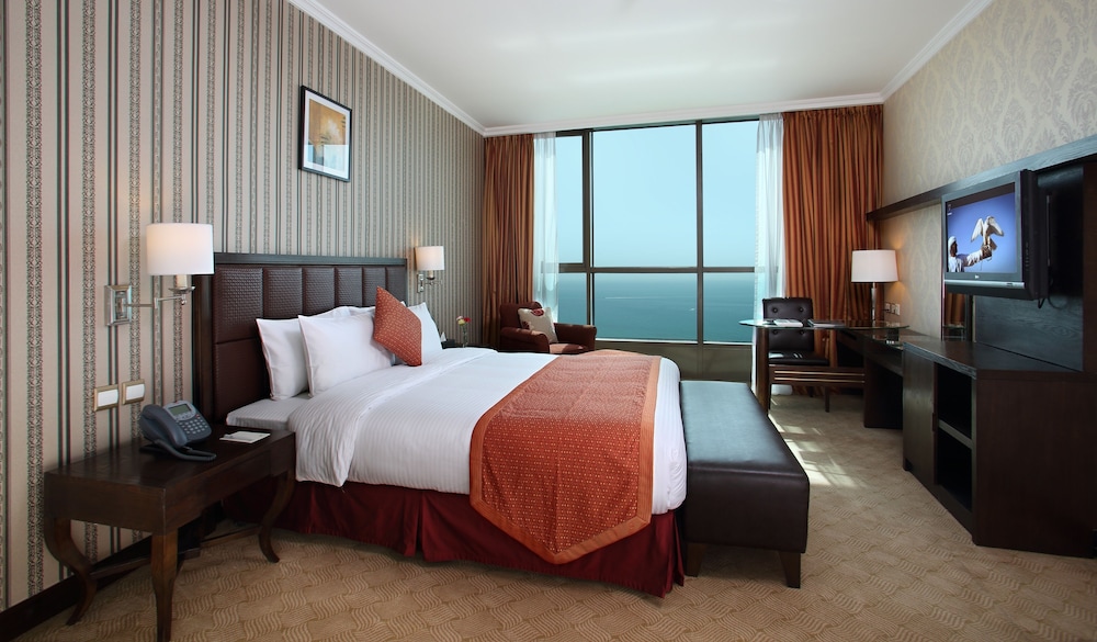 Kuwait Grand Hotel 29/64