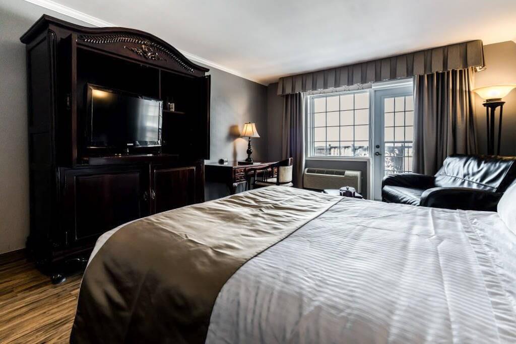 Upgrade, Queen Bed, St Christophe Hotel Spa Ascend Hotel Collection 2/3