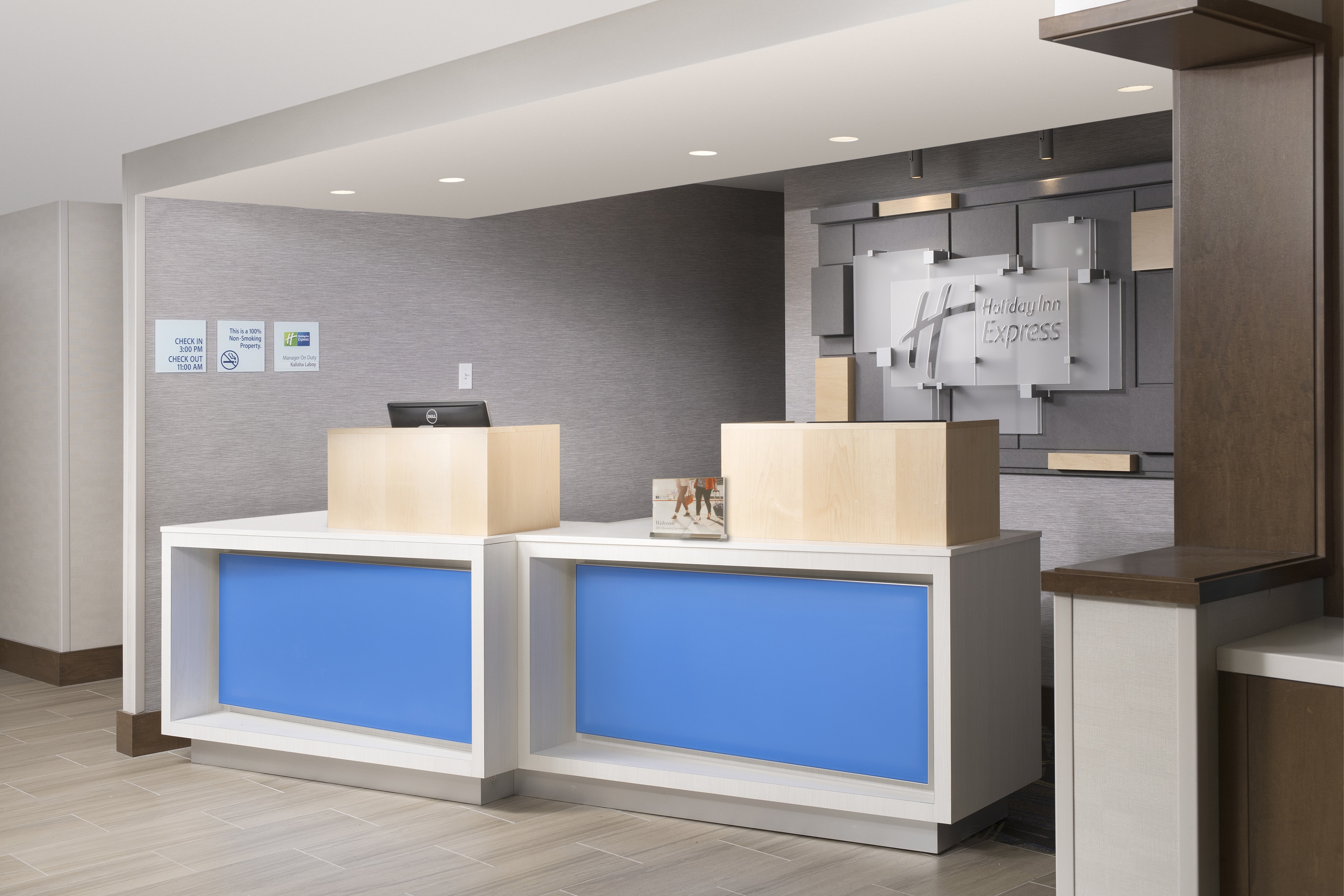 HOLIDAY INN EXPRESS ANDOVER NORTH - LAWRENCE 8/50
