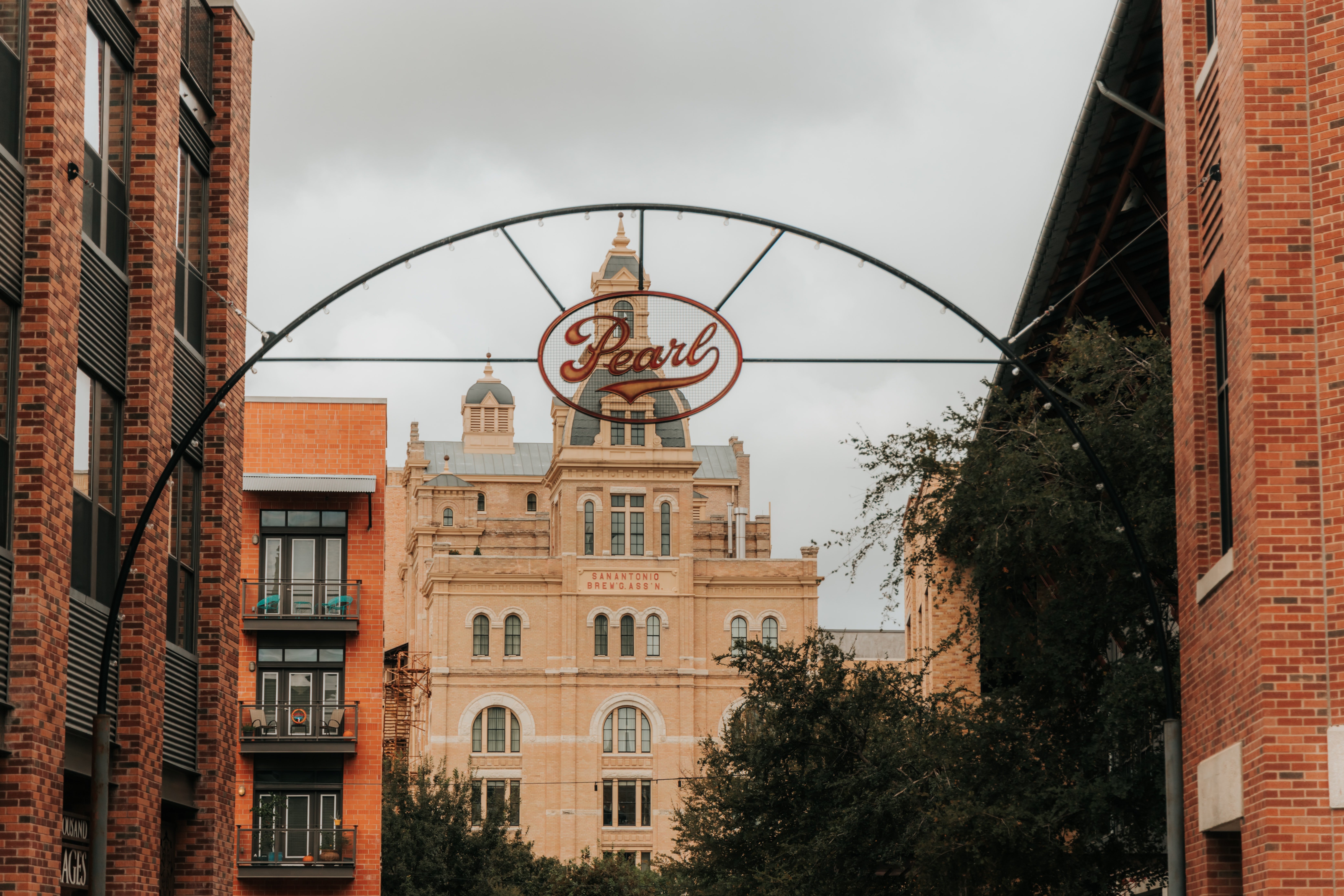 Holiday Inn Express San Antonio-Airport 56/57
