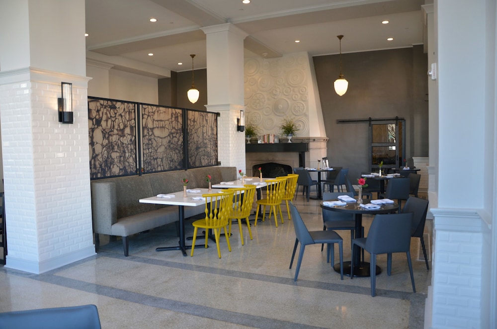 Samuel Elbert Hotel 29/39
