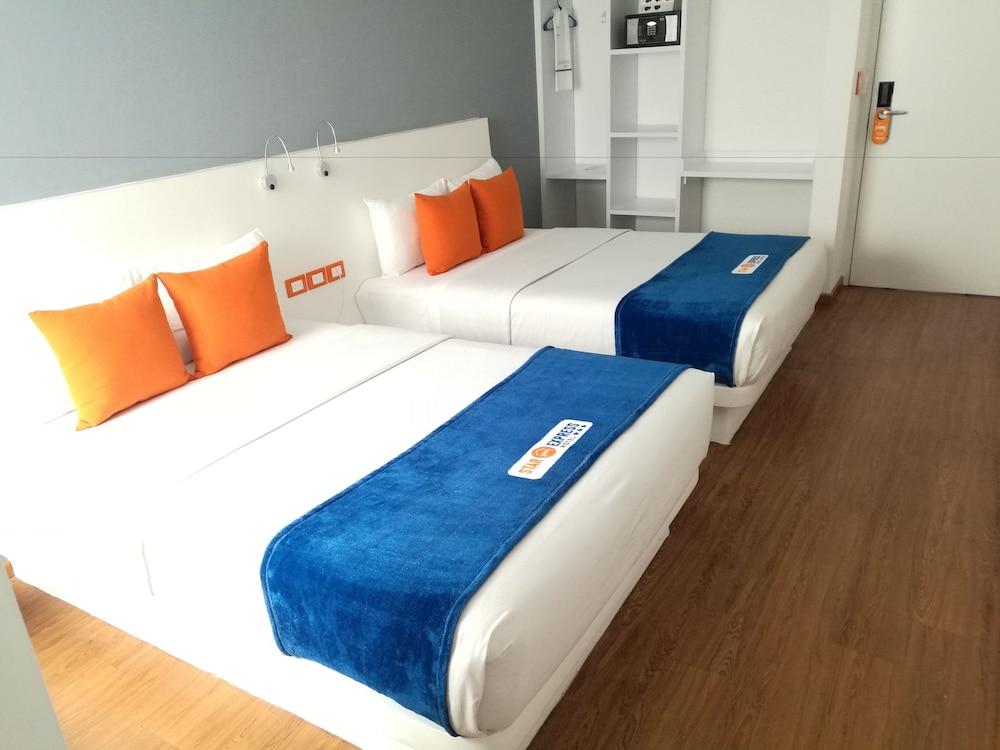 Hotel Star Express 10/48