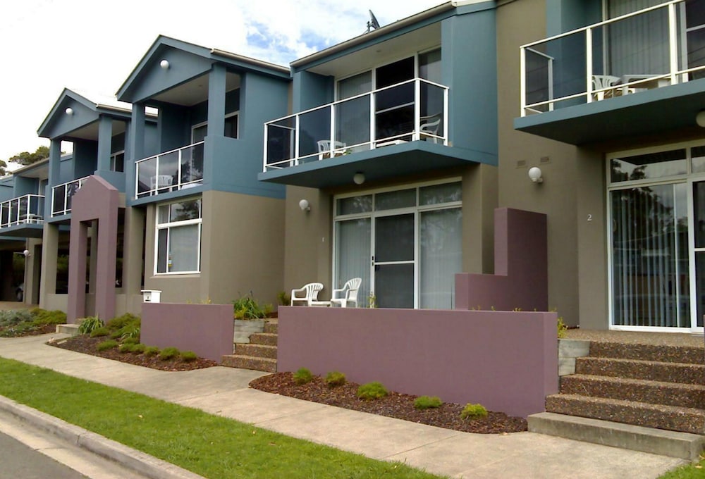 Mollymook Aquarius Apartments 3/19