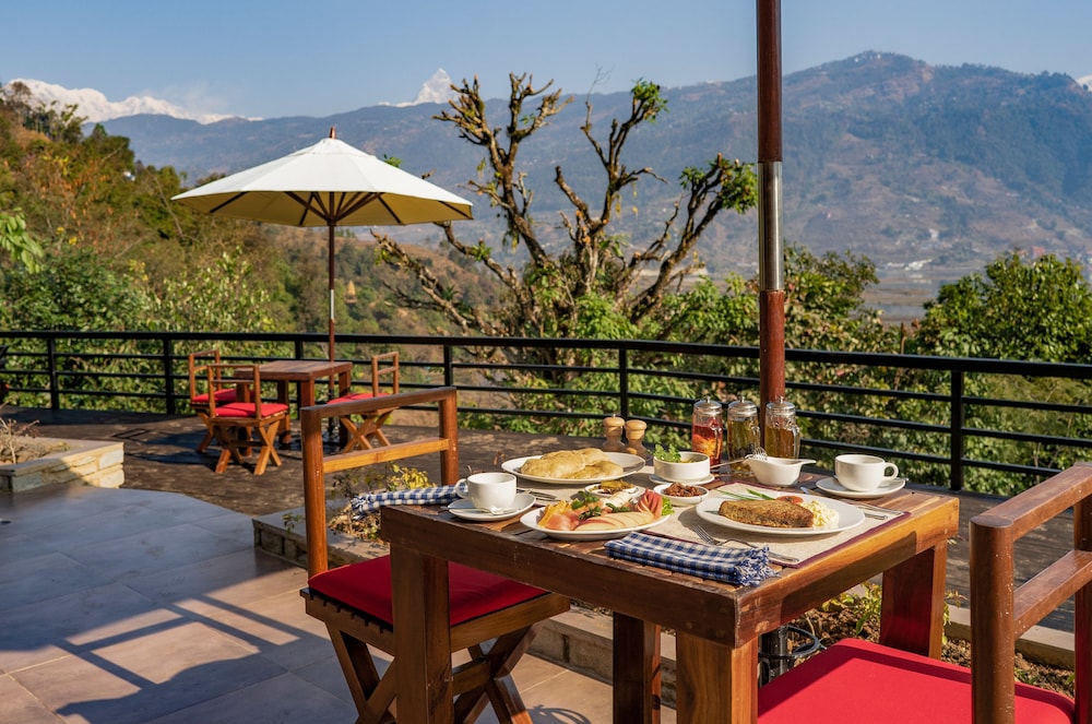 The Pavilions Himalayas Lake View 38/62