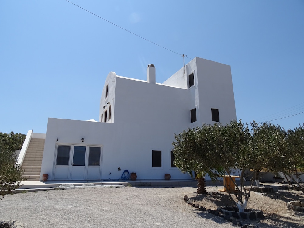 MONOLITHOS HOTEL 6/55