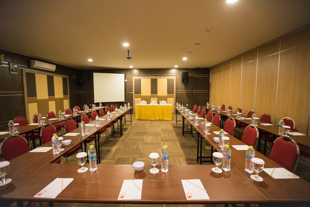 Green Red Hotel Syariah Jombang 61/73