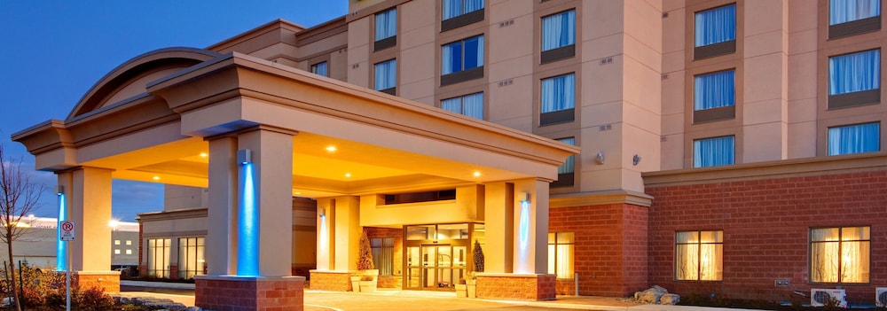 Newmarket Hotel And Suites 1/66