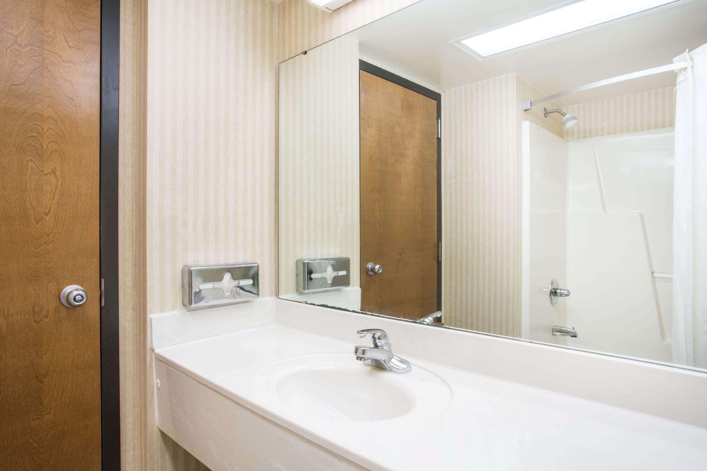 Room, 2 Queen Beds, Balcony, South Tower