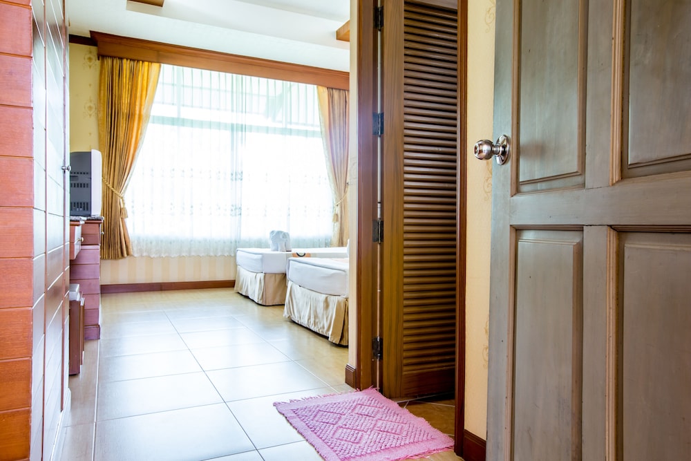 Juntra Resort And Hotel 26/54