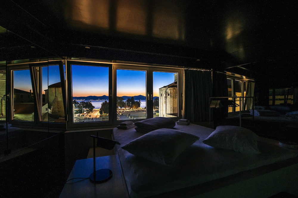 Boutique Hostel Forum 9/71
