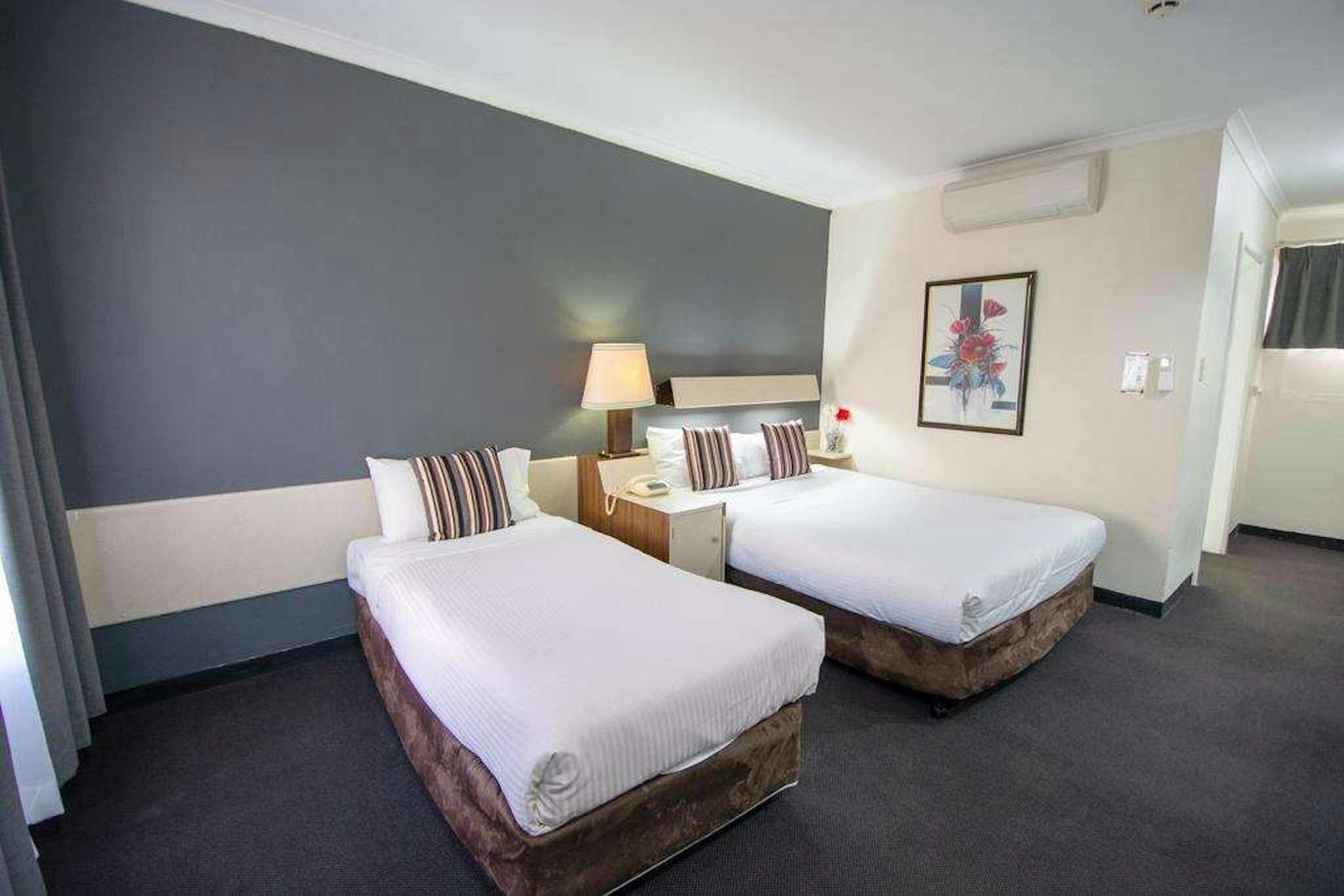 Midcity Motor Lodge 12/32