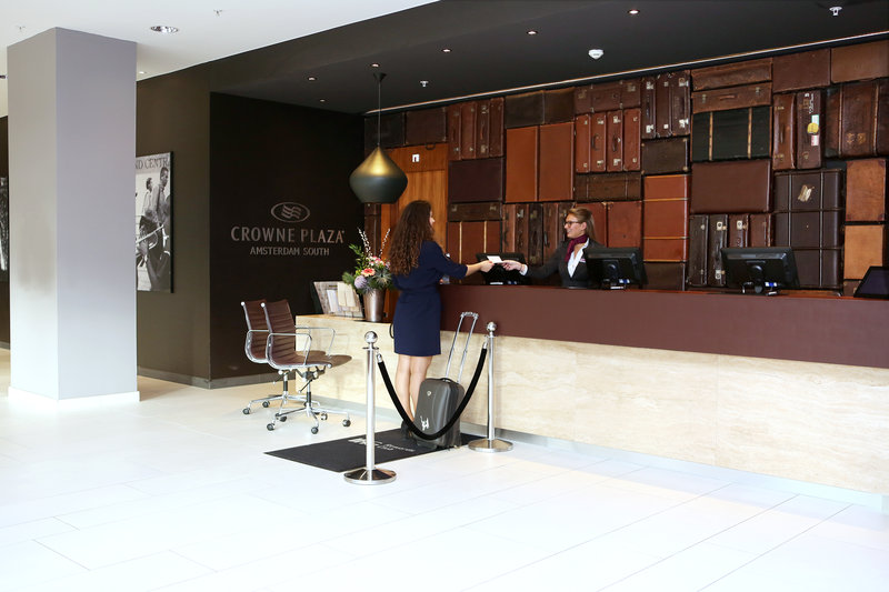 Crowne Plaza Amsterdam South Hotel 10/82