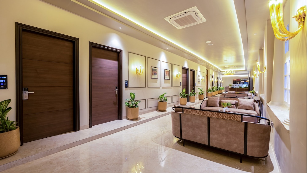 Saltstayz Autograph Connaught Place 13/58