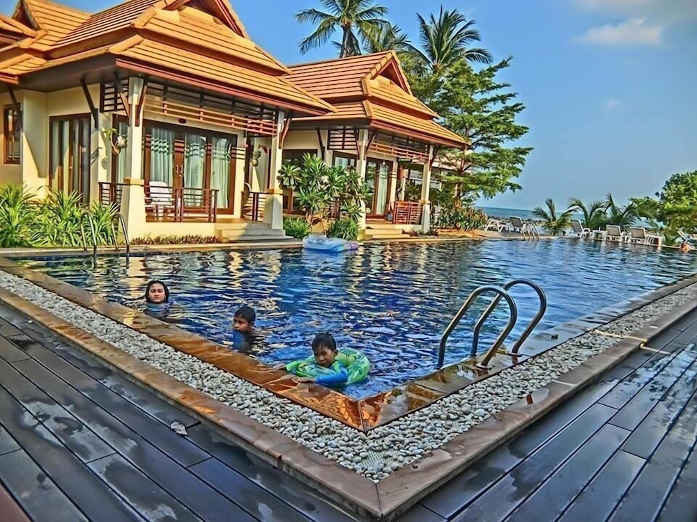 Poolsawat Villa 21/49