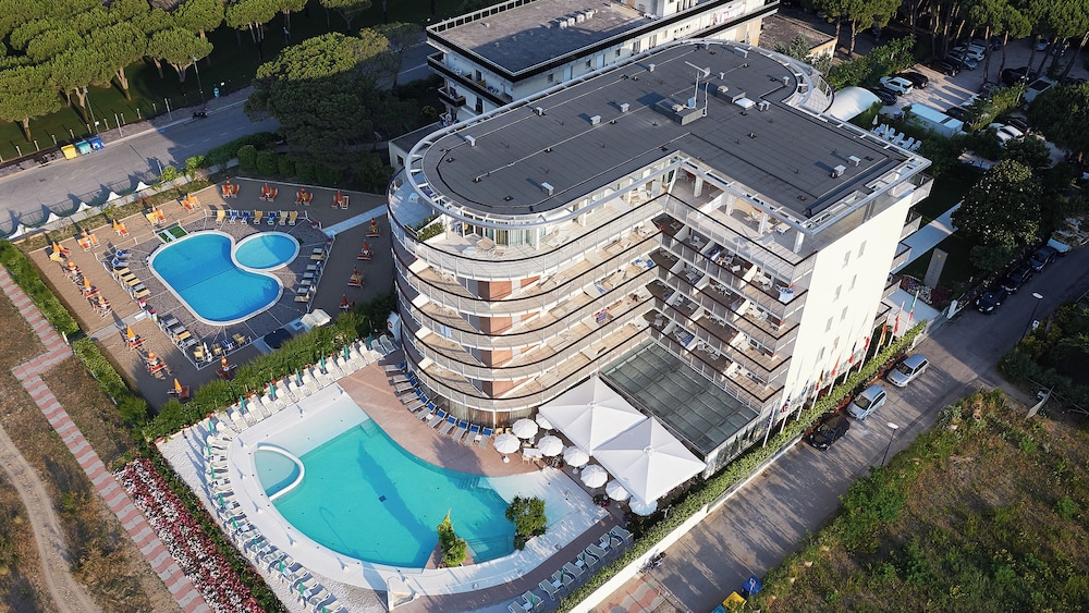 JESOLOPALACE HOTEL & APARTHOTEL 8/69