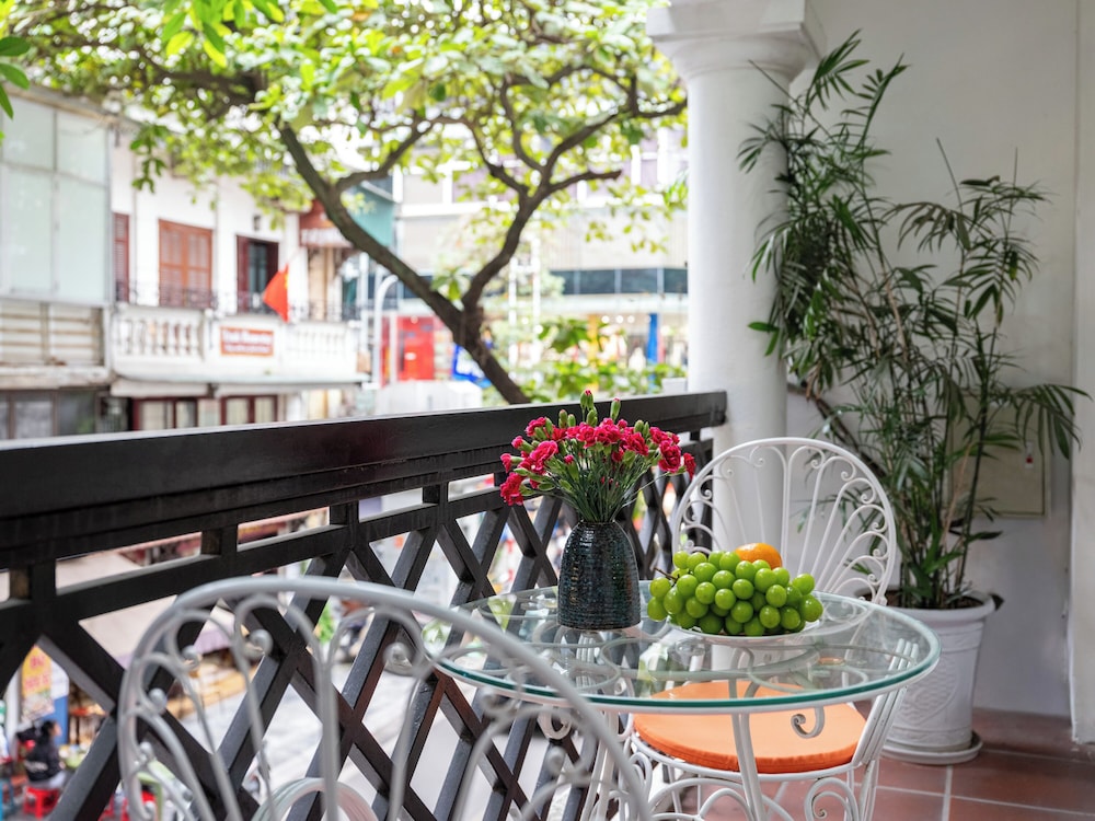 HANOI CHIC BOUTIQUE HOTEL 13/74