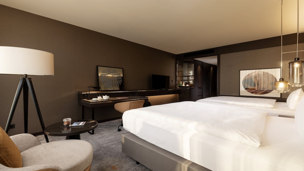 INTERCONTINENTAL LJUBLJANA 28/76