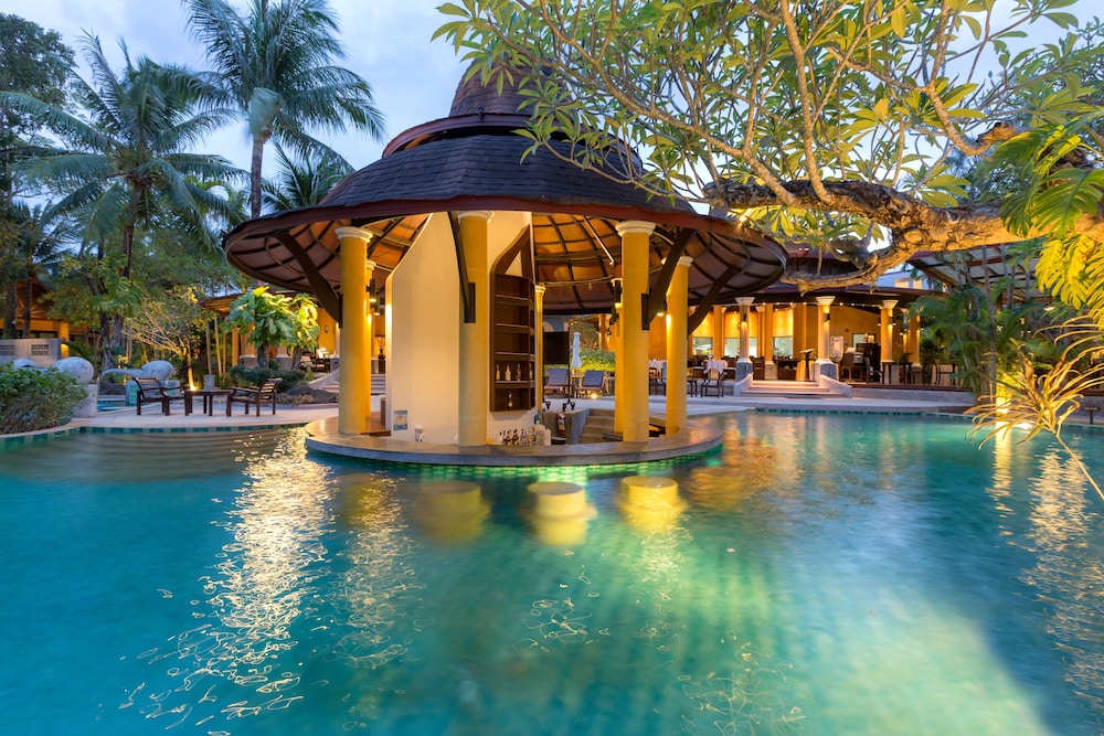 The Village Resort 8/37