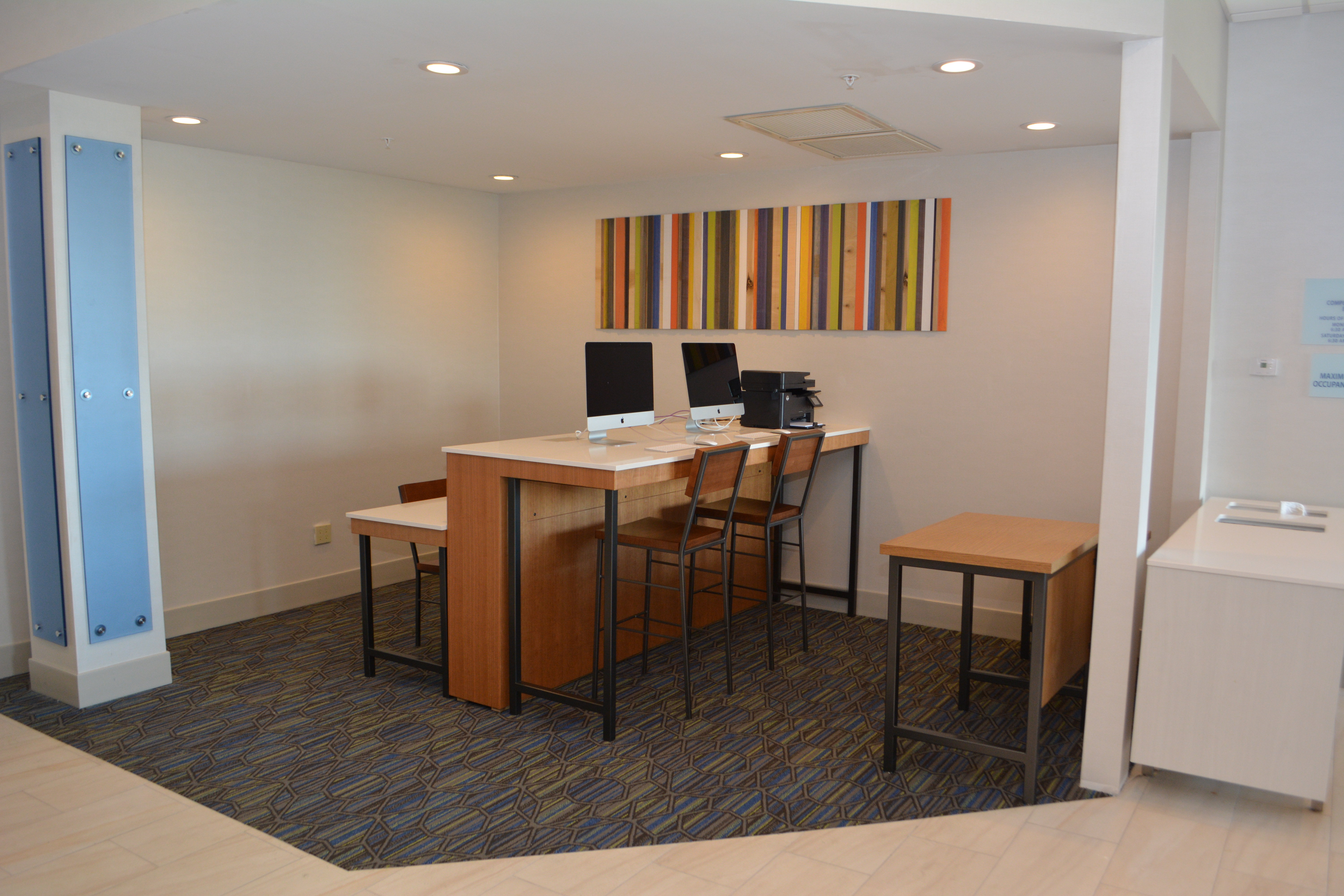 HOLIDAY INN EXPRESS & SUITES WATERVILLE - NORTH 13/15