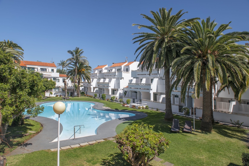 Apartamentos Los Rosales 64/75