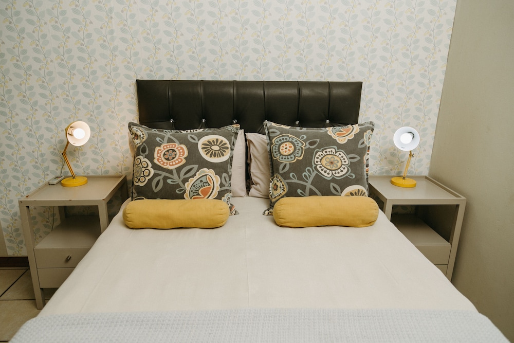 Biweda Nguni B&B 12/36