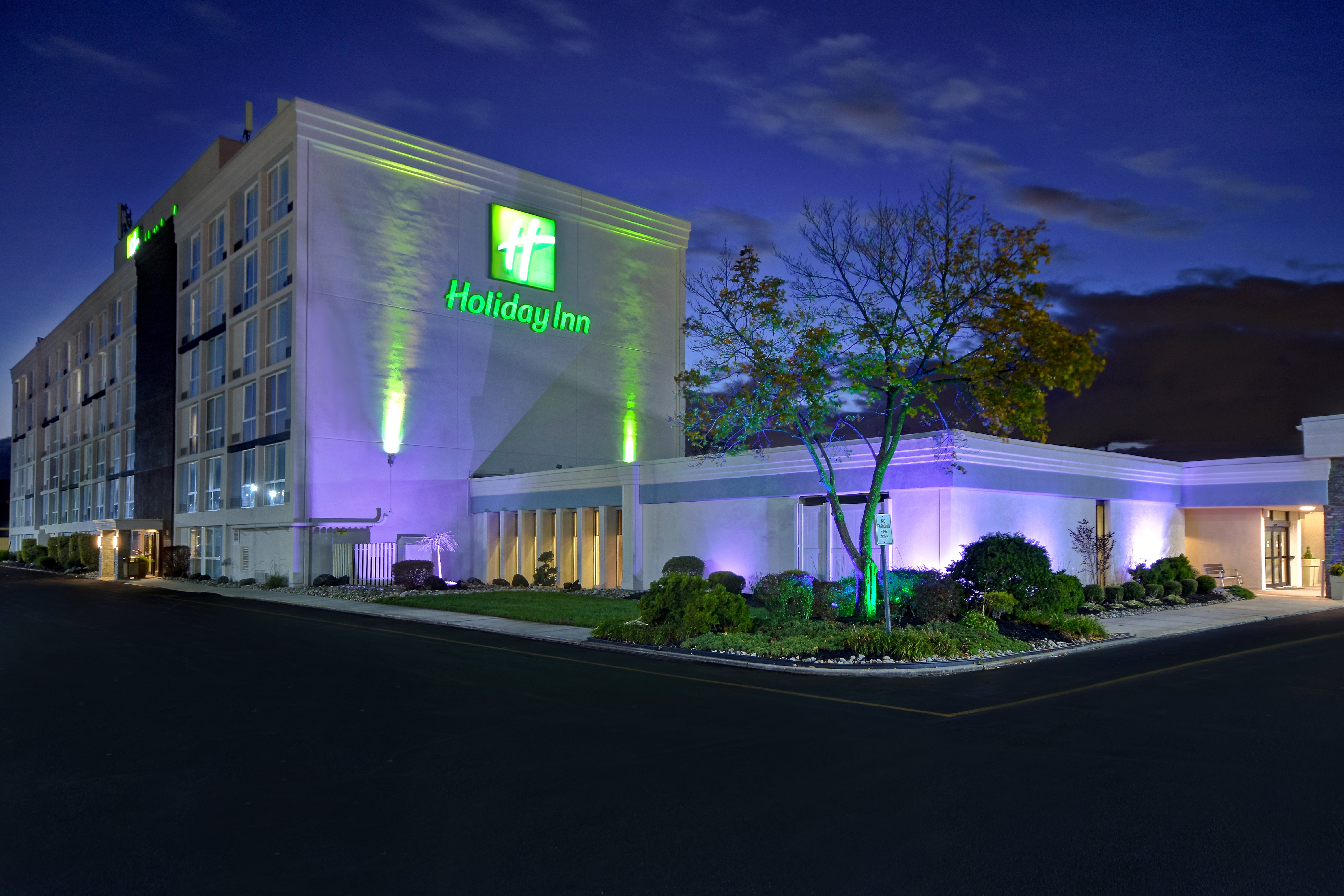 HOLIDAY INN PHILADELPHIA-CHERRY HILL 3/79