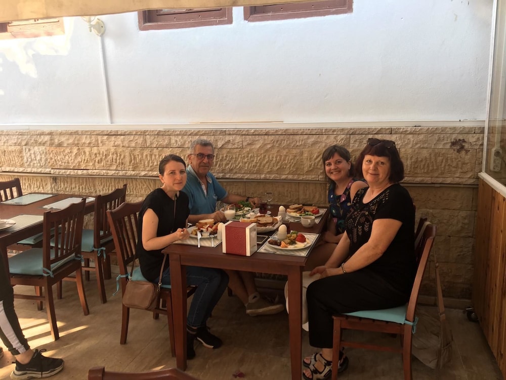 Urcu Hotel 38/49