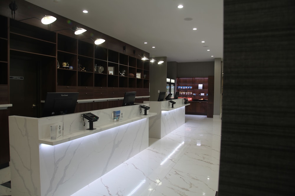 Four Points By Sheraton Toronto Airport 6/50