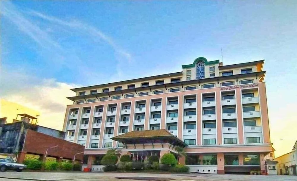 Sing Golden Place Hotel 7/52