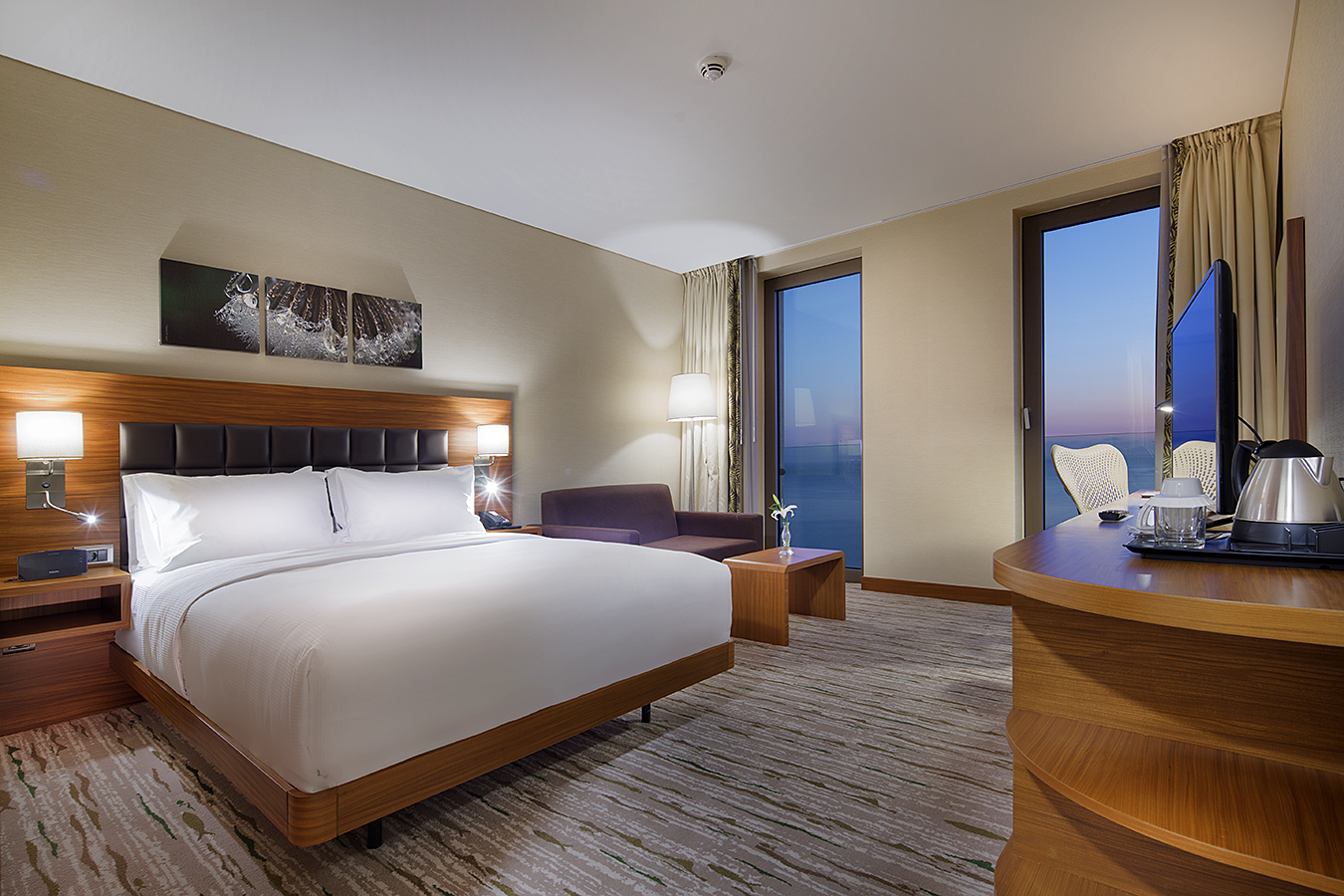 DELUXE, FAMILY, QUEEN BED, SEA VIEW