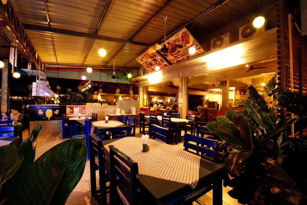 Seabox Khaolak Hostel 18/28