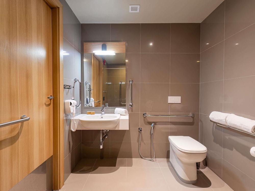 Novotel Curitiba Batel Hotel 72/74