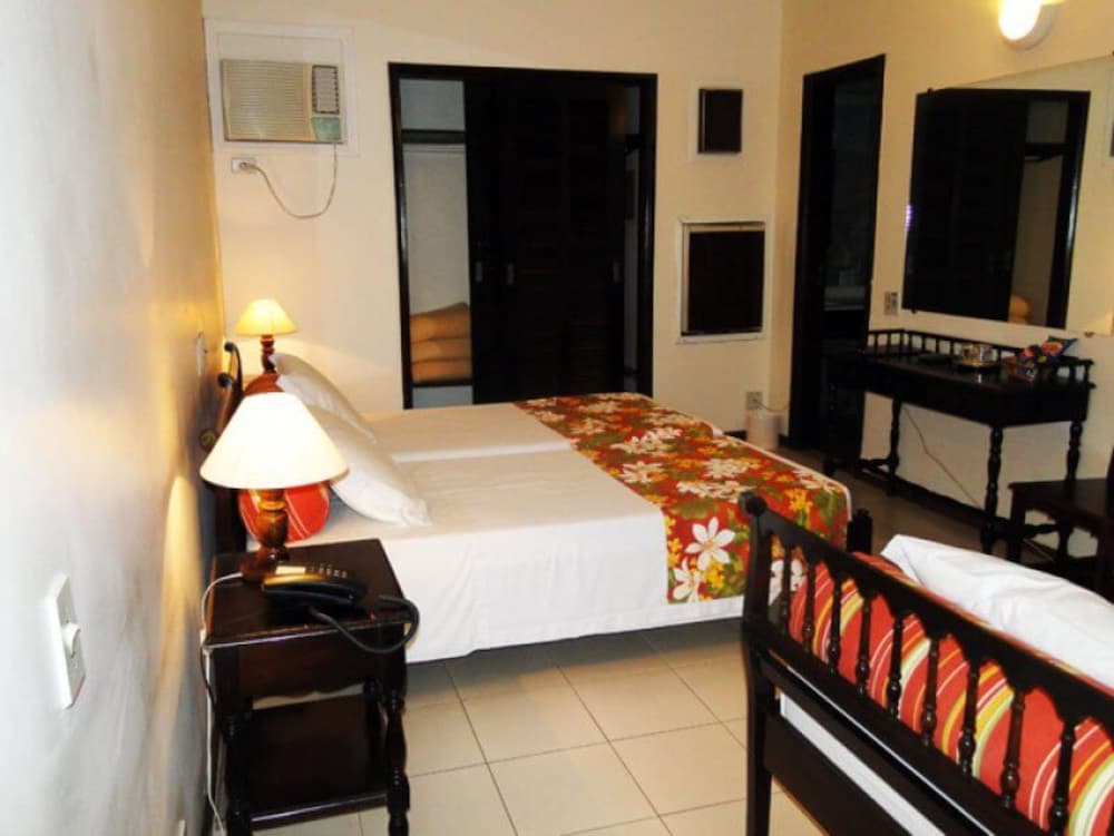 Ubatuba Palace Hotel 12/48