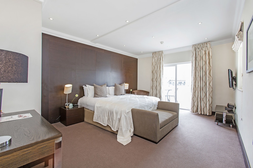 4 Bedrooms, Penthouse Suite, Apartment, 4 King Beds