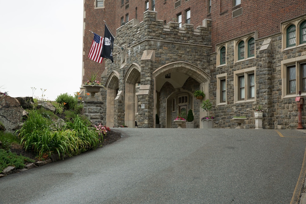 The Thayer Hotel At West Point 53/62
