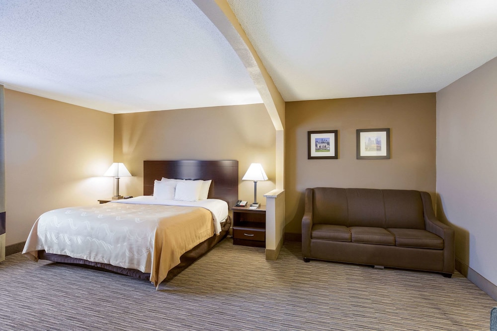 Quality Inn I-70 Near Kansas Speedway 19/45